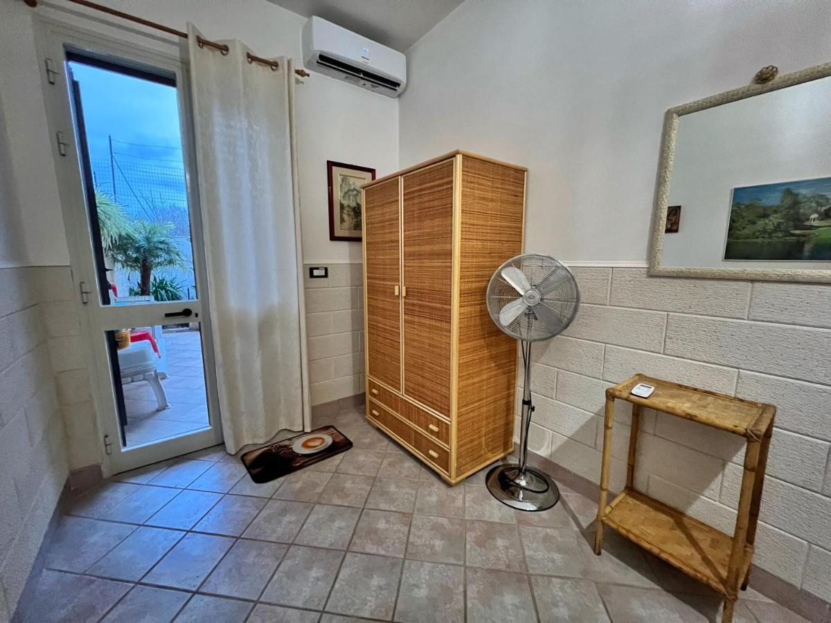 Casa Vacanza Rita Marina Di Pescoluse Esterno foto