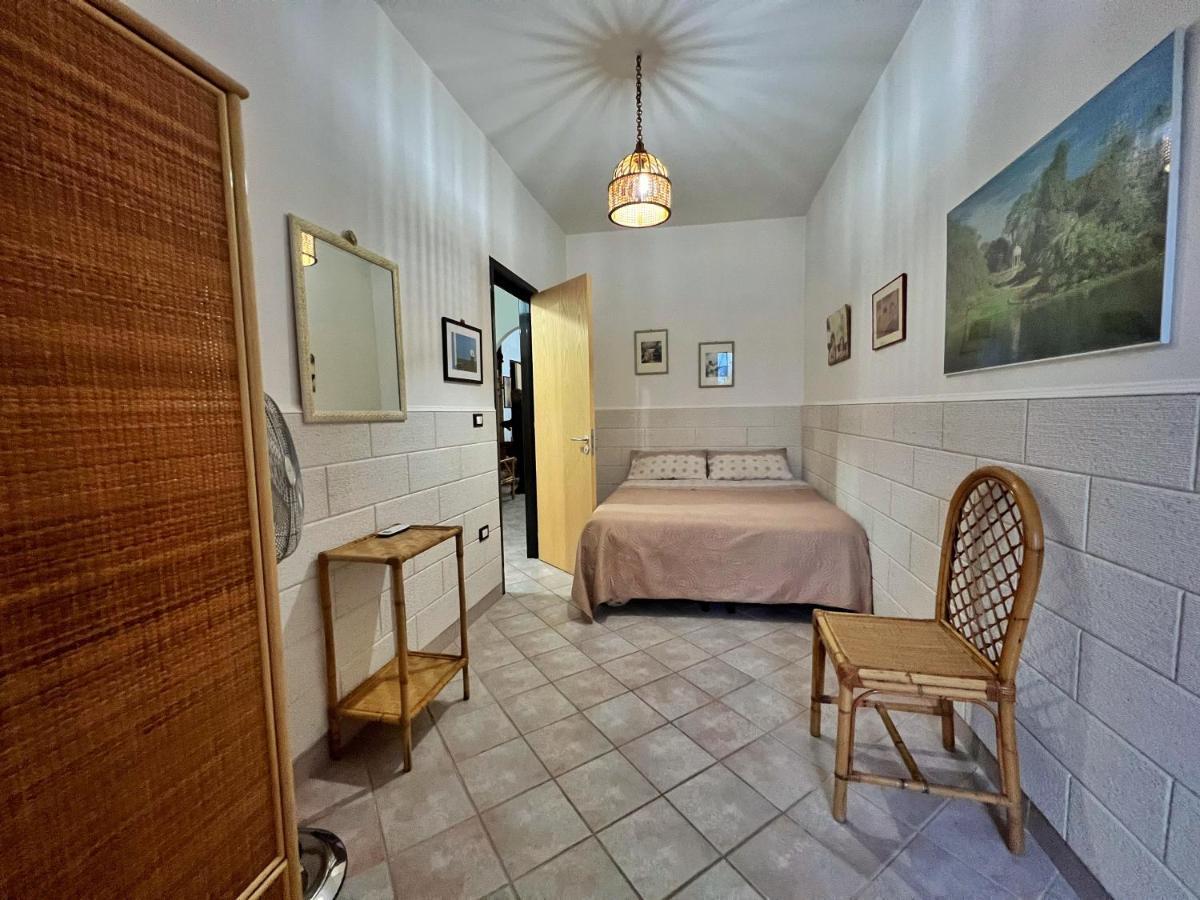 Casa Vacanza Rita Marina Di Pescoluse Esterno foto